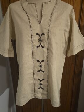 Beige Embroidered Men’s Short-Sleeve Shirt